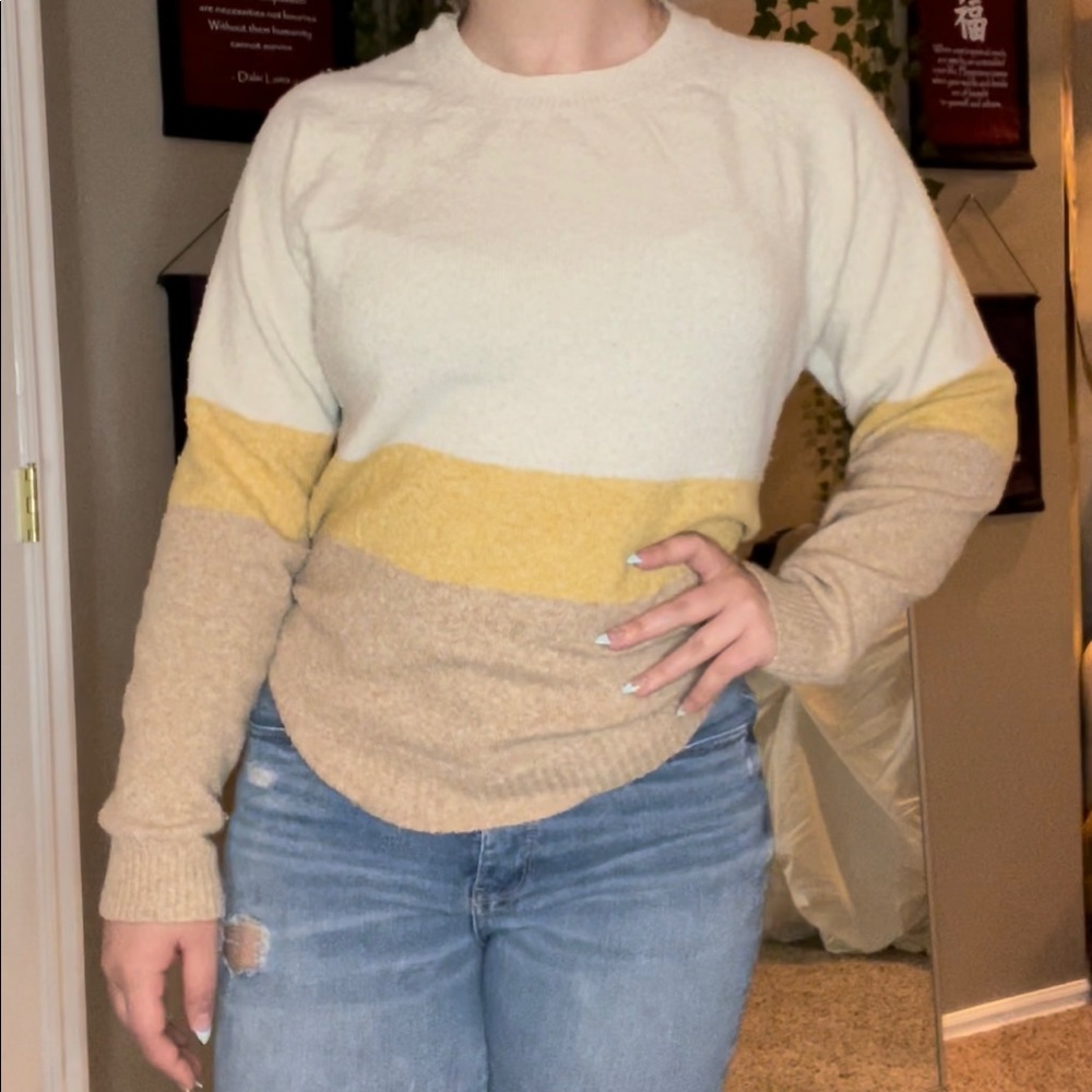 Cream, yellow, tan stripped light weight sweater